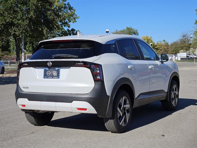 2025 Nissan Kicks SV 5