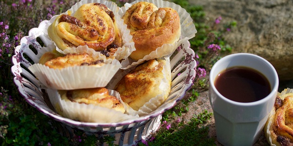 Plate of cinnamon rolls