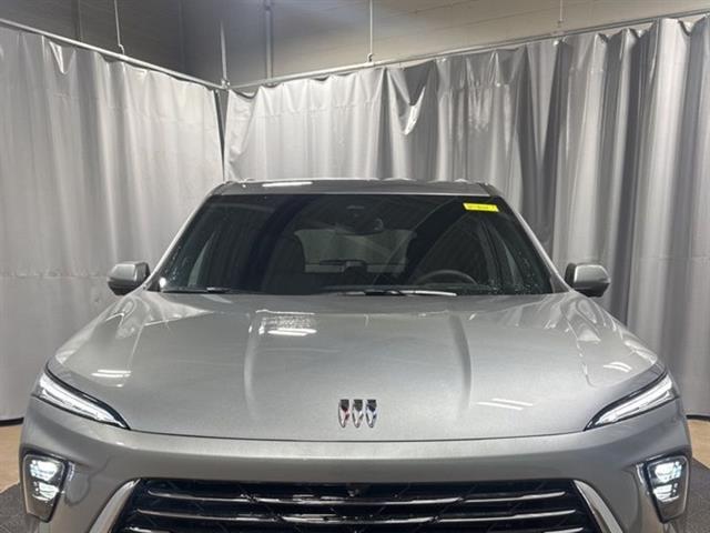 View vehicle photo 3