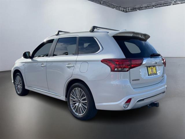 2019 Mitsubishi Outlander PHEV SEL 10