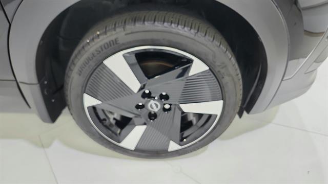 car-gallery-32