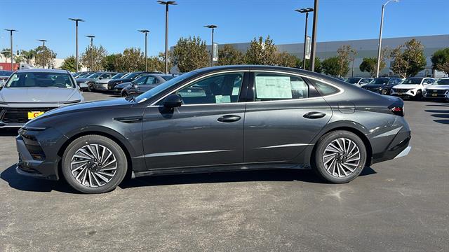 2025 Hyundai Sonata Hybrid SEL 12