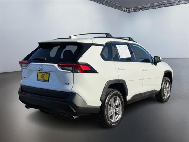 2022 Toyota RAV4 XLE 4