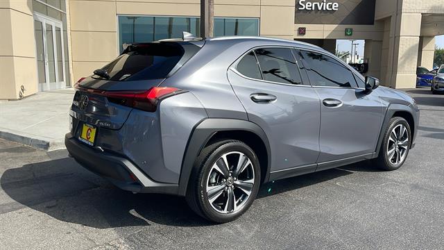 2021 Lexus UX Base 7