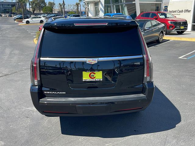 2018 Cadillac Escalade ESV Premium Luxury 8