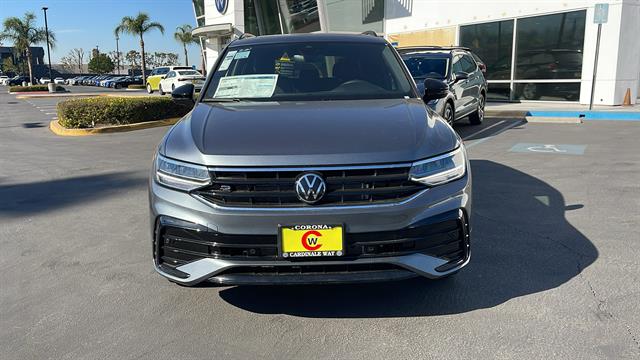 2024 Volkswagen Tiguan SE R-Line Black 3