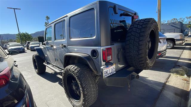 2017 Jeep Wrangler Unlimited Sahara 3