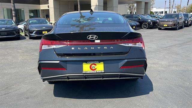 2024 Hyundai Elantra SEL 8