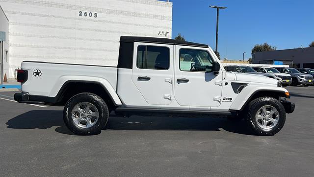 2021 Jeep Gladiator Freedom 6