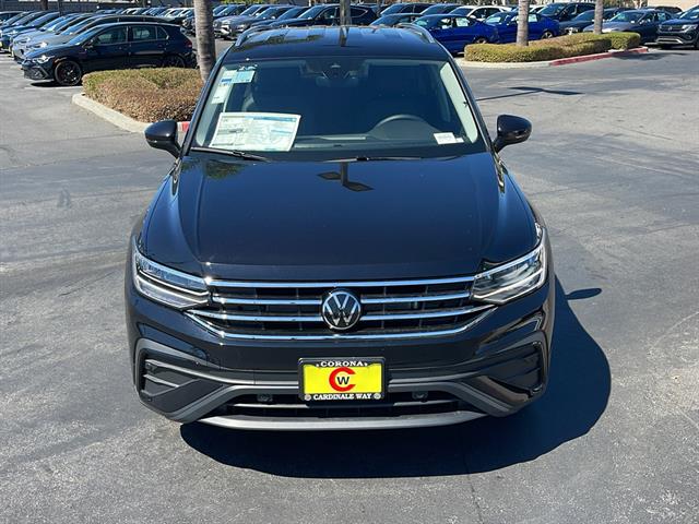 2024 Volkswagen Tiguan SE 2