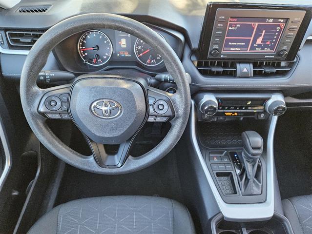 2022 Toyota RAV4 XLE 20