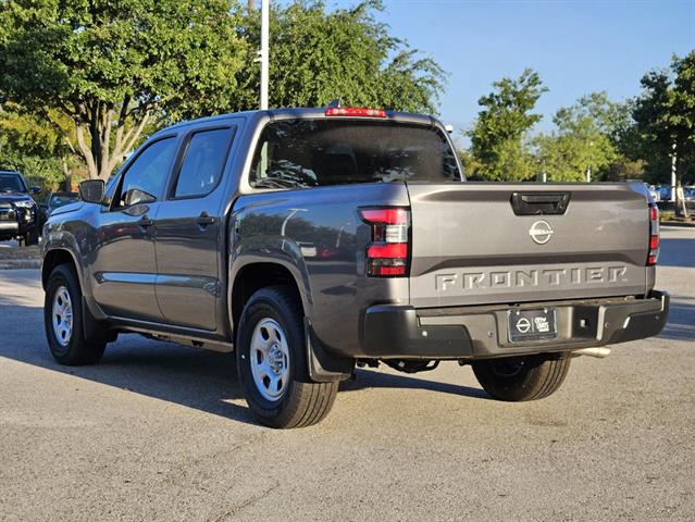 2024 Nissan Frontier S 3