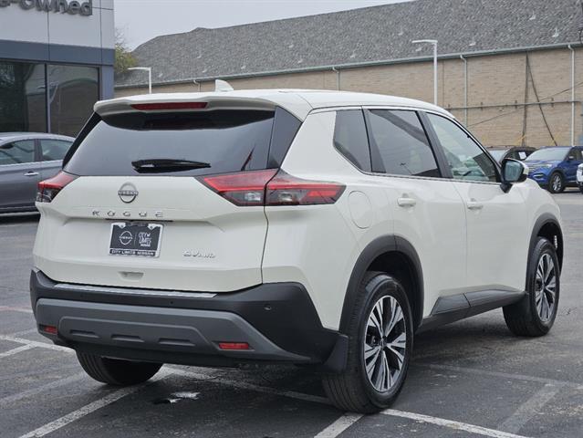 2023 Nissan Rogue SV 5