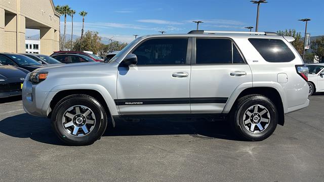 2019 Toyota 4Runner SR5 12