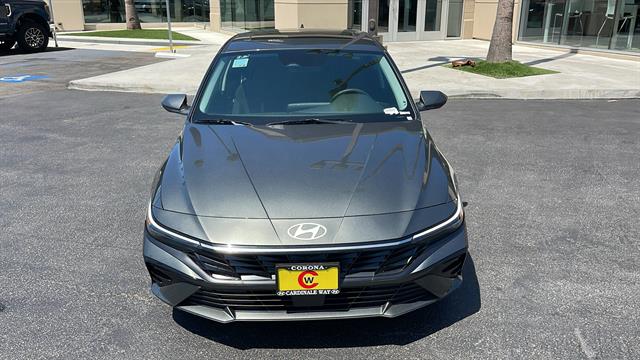 2024 Hyundai Elantra SEL 2