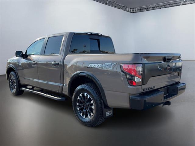 2021 Nissan Titan PRO-4X 10