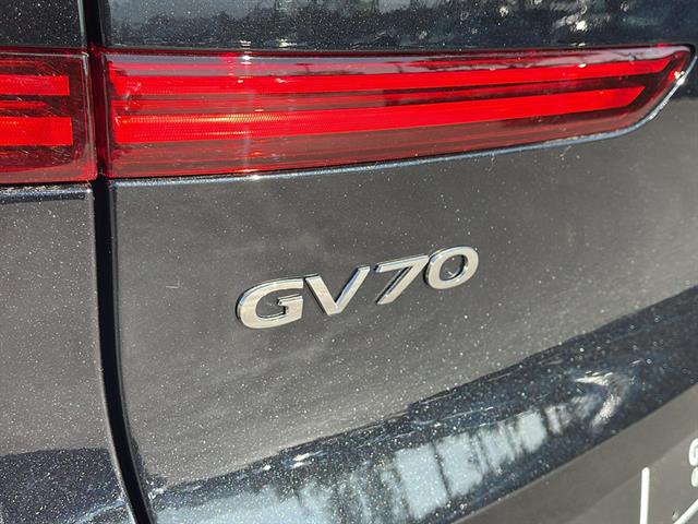 2025 Genesis GV70 2.5T AWD 30