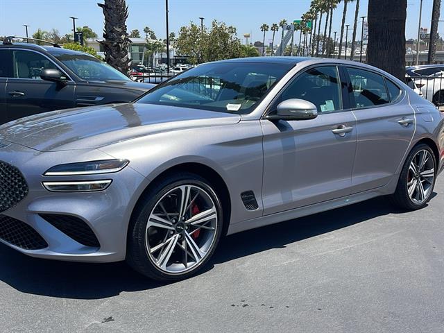 2024 Genesis G70 2.5T Standard 13