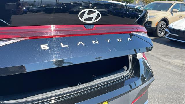 2024 Hyundai Elantra SEL 28