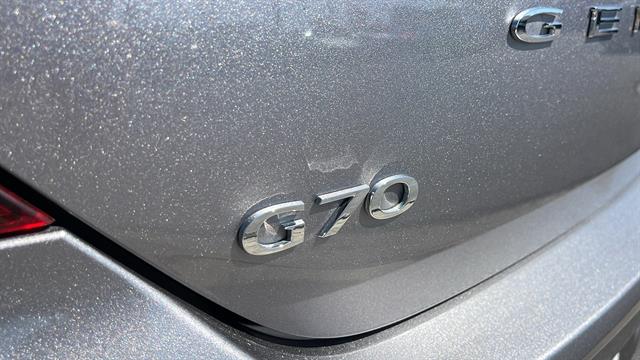 2023 Genesis G70 2.0T Prestige 29