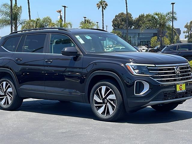 2024 Volkswagen Atlas SE 4Motion 2