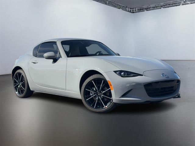 2024 Mazda MX-5 Miata RF Grand Touring 2