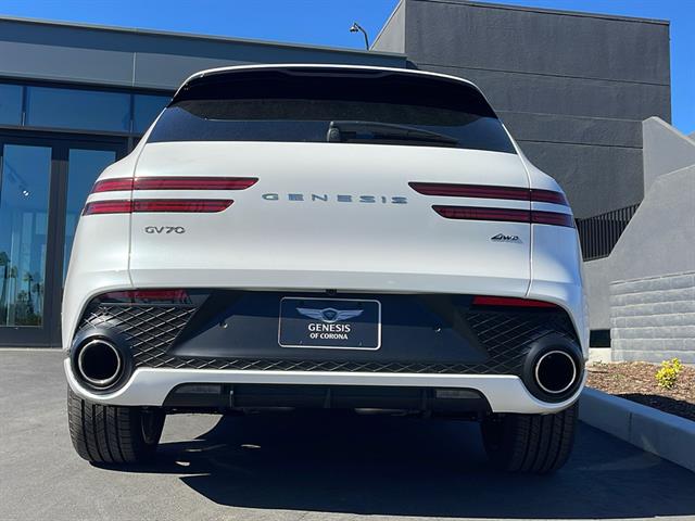 2025 Genesis GV70 2.5T AWD 10