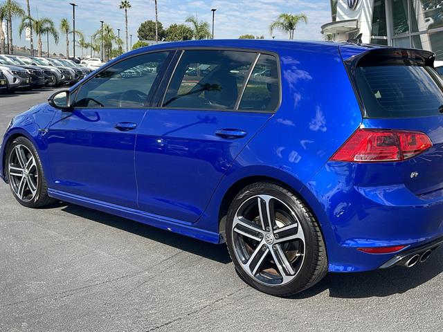 2016 Volkswagen Golf R Base 11