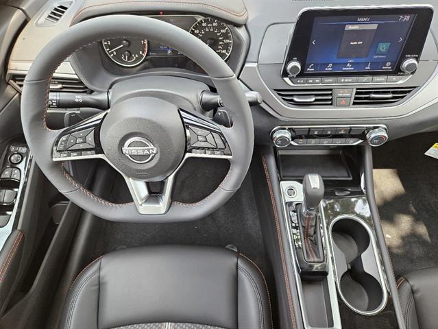 2024 Nissan Altima 2.5 SR 19