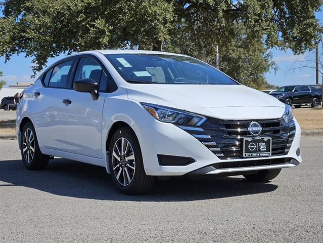 2024 Nissan Versa S 2