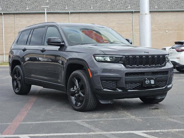 2023 Jeep Grand Cherokee L Altitude 2