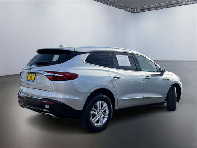 2020 Buick Enclave Essence 3