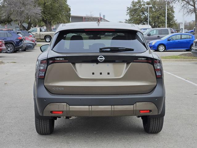 2025 Nissan Kicks SV 5