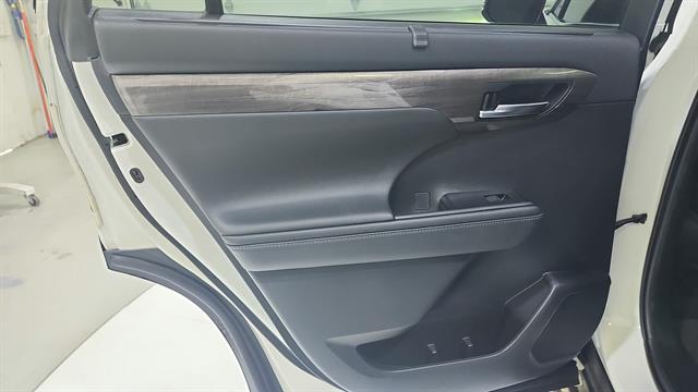 car-gallery-25