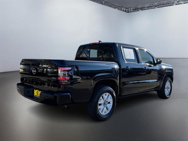 2022 Nissan Frontier SV 4