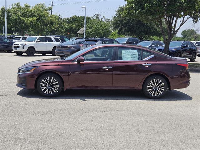 2024 Nissan Altima 2.5 SV 3