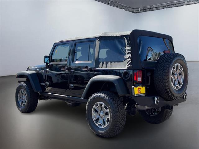 2015 Jeep Wrangler Unlimited Rubicon 10