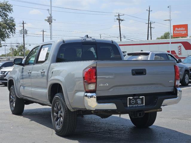 2021 Toyota Tacoma 4WD SR5 3