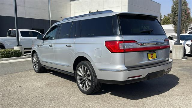 2019 Lincoln Navigator L Select 11