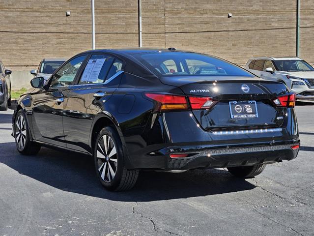 2021 Nissan Altima 2.5 SV 3