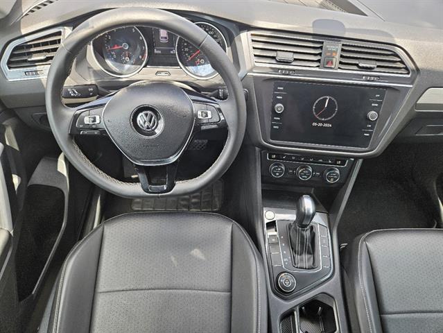 2021 Volkswagen Tiguan SE 19