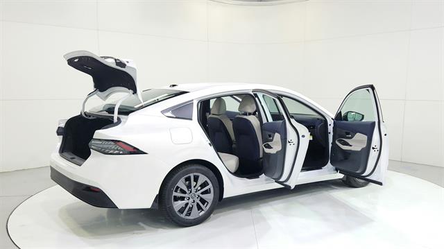 car-gallery-32