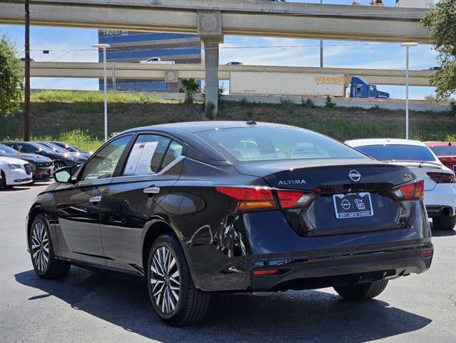 2024 Nissan Altima 2.5 SV 5