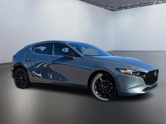 2025 Mazda Mazda3 Hatchback 2.5 S Carbon Edition 2