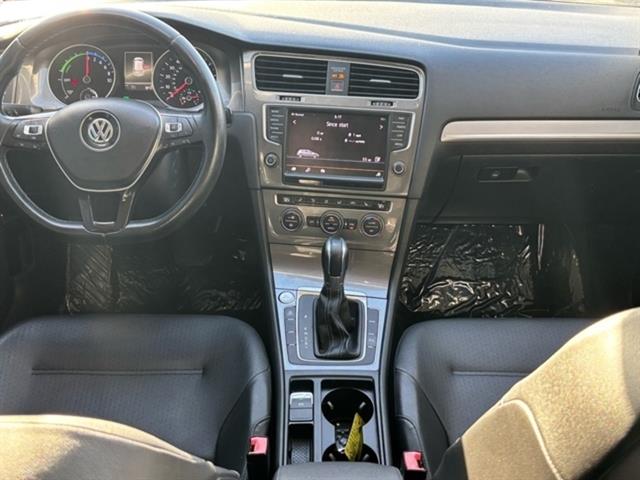 2016 Volkswagen e-Golf SEL Premium 15