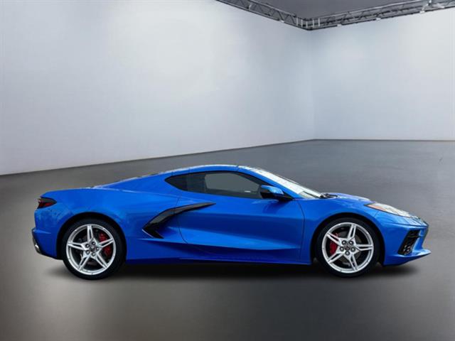 2024 Chevrolet Corvette Stingray 3