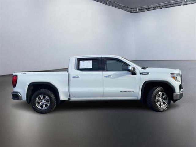 2021 GMC Sierra 1500 SLT 2