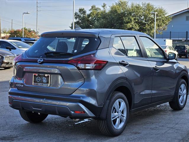 2024 Nissan Kicks S 3