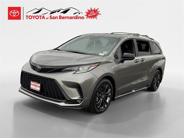 2026 Toyota Sienna XSE's photo