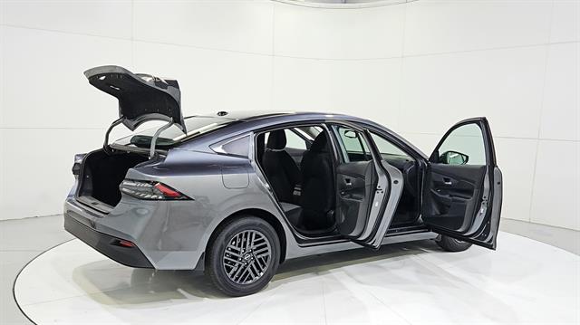 car-gallery-32